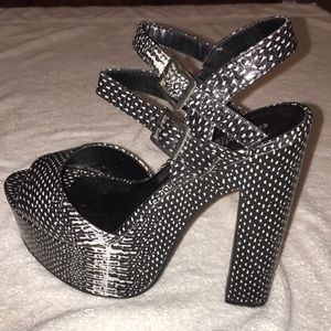 Platform snake print heels!